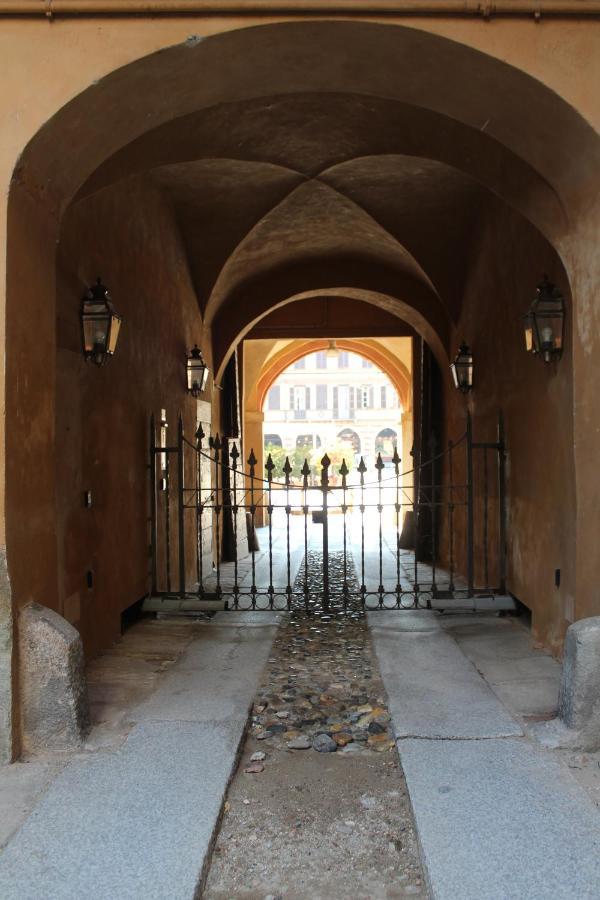 Cozy Place 10 Vercelli Luaran gambar