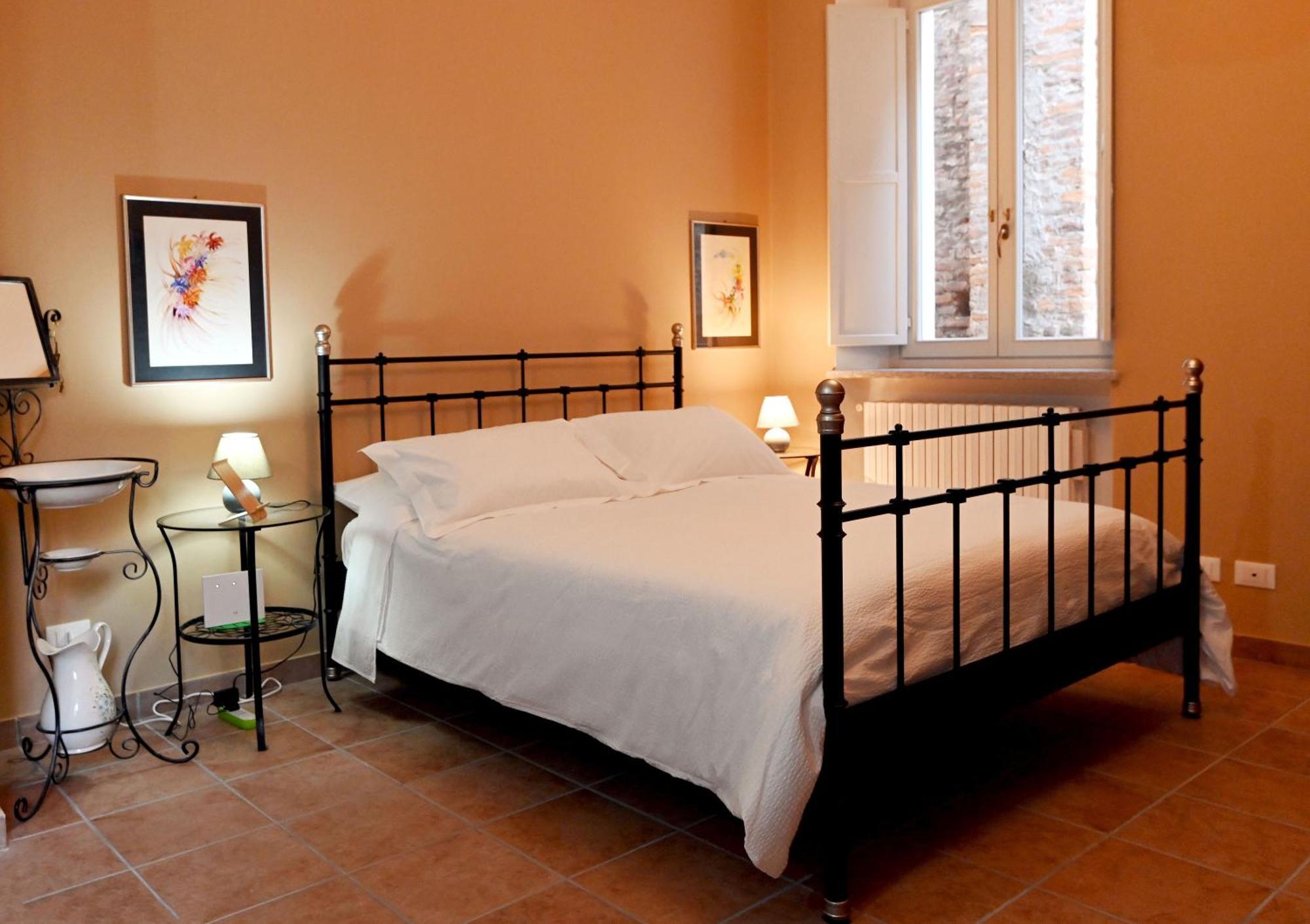 Cozy Place 10 Vercelli Luaran gambar