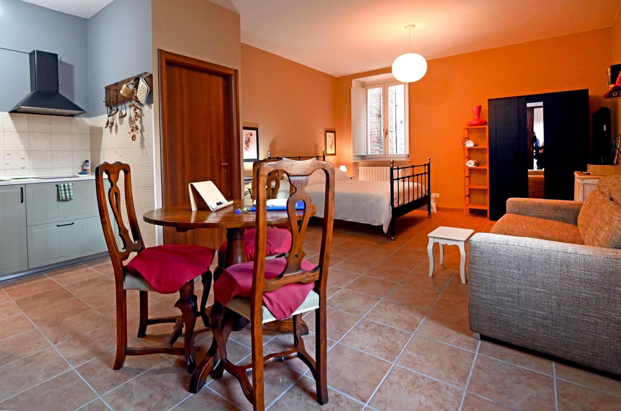 Cozy Place 10 Vercelli Luaran gambar